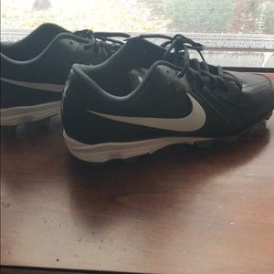 Woman Softball cleats size 9